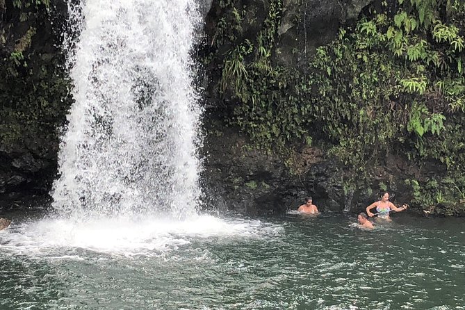 Road to Hana: Full-Day Scenic Drive with Blacksand & Waterfalls - Timing, pickups, and small-group comfort