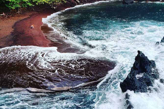 Road To Hana Tour with GO PRO 13 Videography - Rain, safety, and the price of $269.50