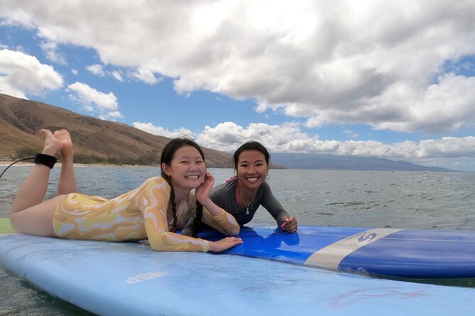 Semi Private Surf Lesson 4 Students 1 Instructor - Why a semi-private lesson works well in Maui