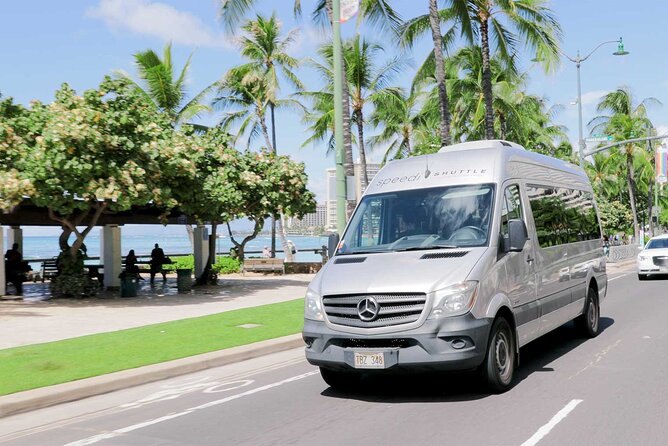 Shared Departure Transfer: Hotel to Maui Kahului Airport - What happens at Kahului Airport
