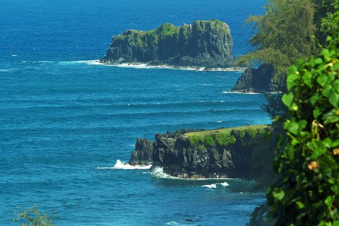 Shore Excursion: Road To Hāna Tour for Pride Of America Passengers - Ke‘anae Point gives you 30 minutes by the coast