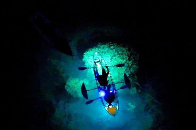 Sunset/Glow Clear Kayak Tour in Olowalu - The sunset paddle toward Lanai