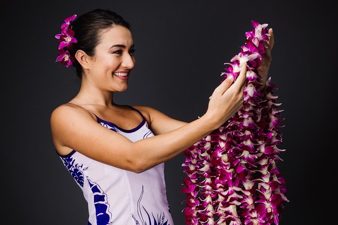 Ti Leaf Airport Lei Greeting (Maui, Kahului Airport, OGG) - Who will enjoy this Maui arrival