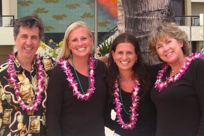 Traditional Airport Lei Greeting on Kahului Maui - Flower quality and presentation