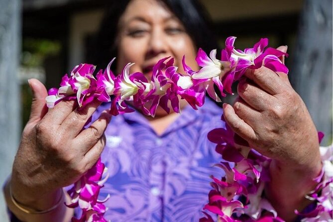 Traditional Airport Lei Greeting on Kahului Maui - How reliable is the arrival timing?