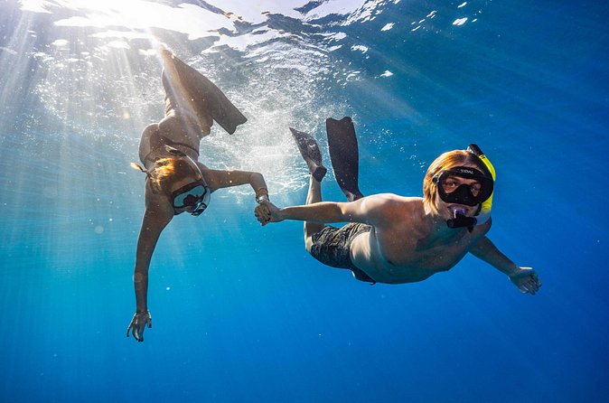 Two Site Snorkeling Adventure featuring the Molokini Crater - A diver-minded trip that still welcomes snorkelers