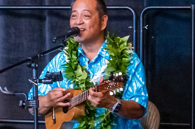 Ukulele Lesson on Maui (Basics) - A Cultural Activity Without a Long Lecture