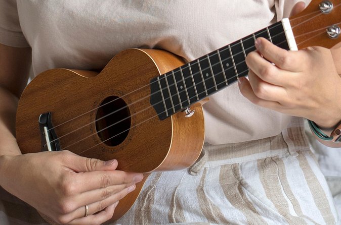 Ukulele Lesson on Maui (Basics) - Is $25 Good Value on Maui?