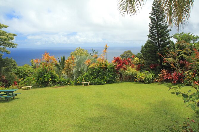 Ultimate Self-Driving Audio Tour of Road to Hana, Maui - Puaa Kaa and the middle stretch of the road