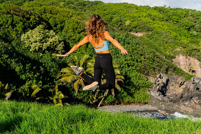 VIP Private Full-Day Road to Hana Tour - Jaws Country Store and the start of the famous road