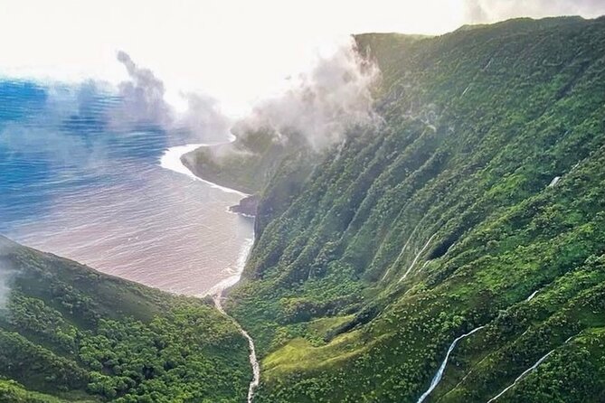 West Maui and Molokai 60-Minute Helicopter Tour - Kapalua coast and the Pailolo Channel
